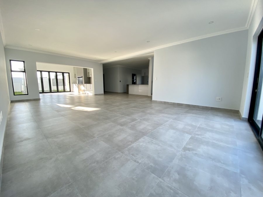 4 Bedroom Property for Sale in Sandown Western Cape